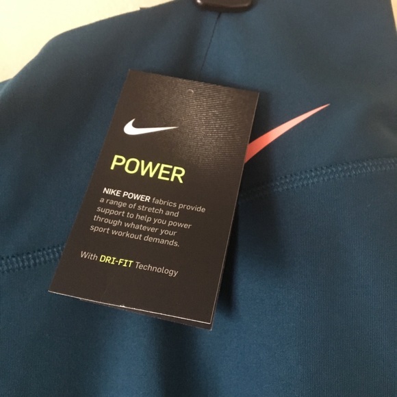 Nike Power Training Capri - Picture 4 of 6